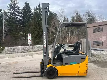 Carrelli elettrici 3 ruote 2018  Jungheinrich EFG 115 - 650DZ (2)