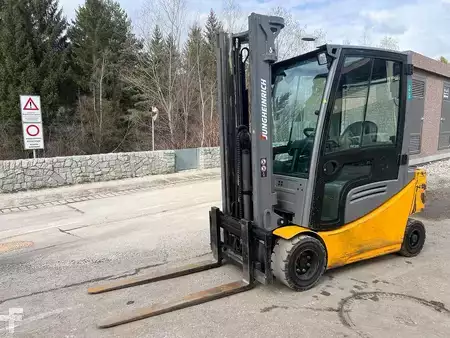 Eléctrica de 4 ruedas 2018  Jungheinrich EFG 320 - 330ZZ (1)