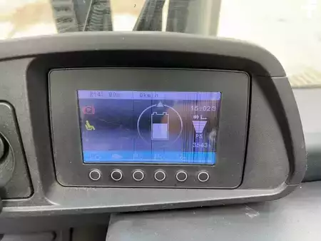 Eléctrica de 4 ruedas 2018  Jungheinrich EFG 320 - 330ZZ (8)