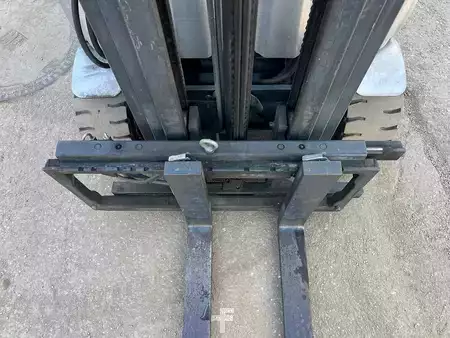 Chariots électriques à 4 roues 2015  Still RX20-20 - 4765mm (6)