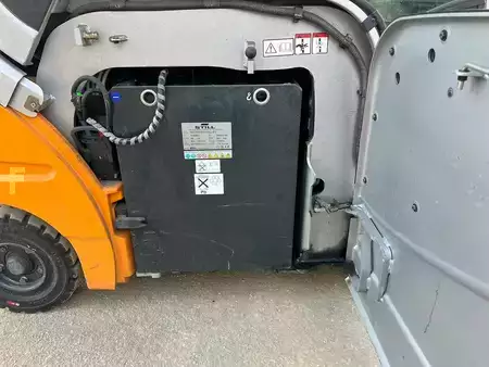 Chariots électriques à 4 roues 2015  Still RX20-20 - 4765mm (9)