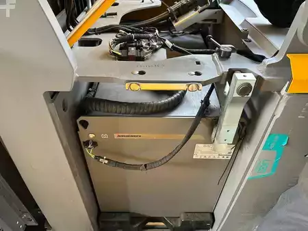 Függőleges komissiózó 2020  Jungheinrich EKS 412s - 750DZ (8)