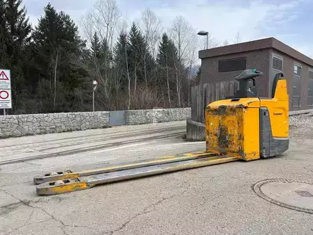 Gerbeurs à conducteur porté debout 2021  Jungheinrich ERE 225 - 2400mm (4)