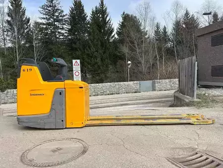 Gerbeurs à conducteur porté debout 2023  Jungheinrich ERE 225 - 2400mm (2)