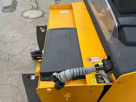 Chariots à mât rétractable 2017  Jungheinrich ETV 214 - 992DZ (8)