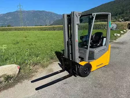 Eléctrica de 3 ruedas 2023  Jungheinrich EFG 112 - 440DZ NEW (1)