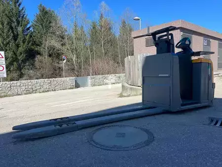 El-stabler - Med platform 2020  Jungheinrich ECE 225HP - 2400mm (4)