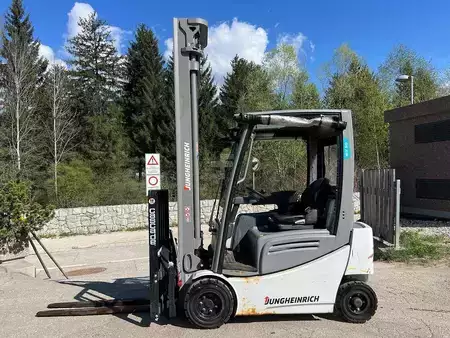 Carrelli elettrici 4 ruote 2021  Jungheinrich EFG 318k - 700DZ (2)