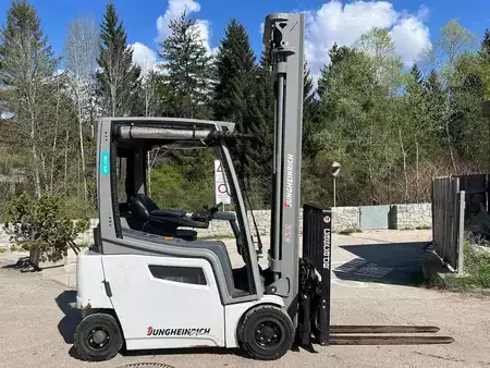 Carrelli elettrici 4 ruote 2021  Jungheinrich EFG 318k - 700DZ (5)