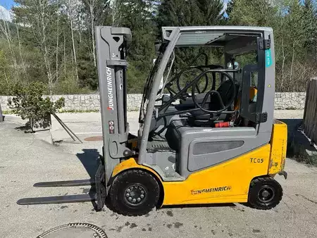 Carrelli elettrici 4 ruote 2019  Jungheinrich EFG 425k - 440DZ (2)