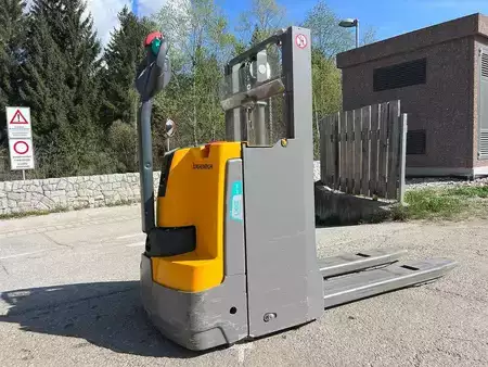 Stacker pedestre 2019  Jungheinrich EJD 120 - 166ZT (1)