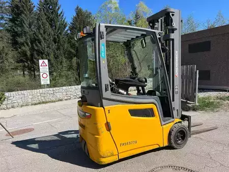 Chariots électriques à 3 roues 2018  Jungheinrich EFG 218k - 550DZ (4)