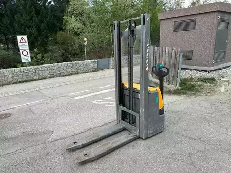 Stacker pedestre 2016  Jungheinrich EJC 110 - 320ZT (4)