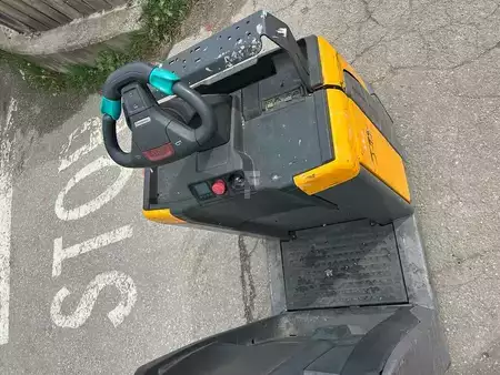 VZV s plošinou pro řidiče 2017  Jungheinrich ECE 225 - 2400mm (6)