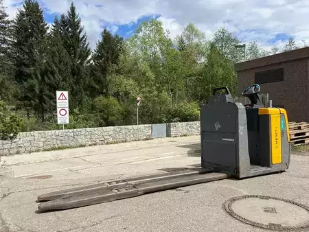 Wózki z platformą operatora 2018  Jungheinrich ECE 225 - 2400mm (4)