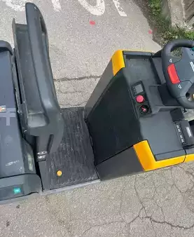 Wózki z platformą operatora 2019  Jungheinrich ECE 225HP - 2400mm (6)