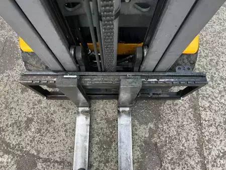 Eléctrico - 3 rodas 2019  Jungheinrich EFG 218 - 550DZ (6)
