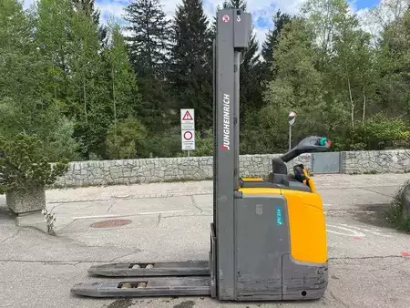 Stacker stå på 2018  Jungheinrich ERC 214 - 535DZ (5)