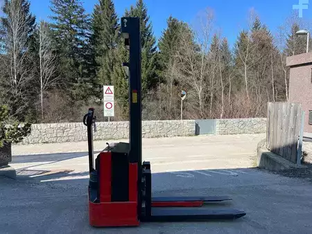 Ledstaplare gå 2002  Manitou ES 310 FR SP (2)