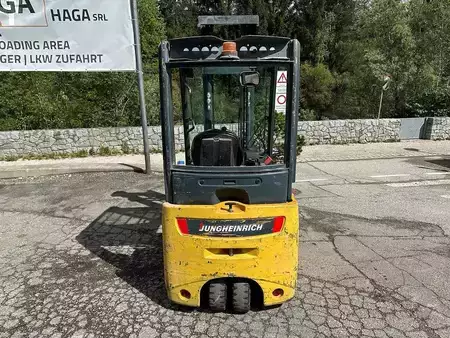 Eléctrico - 3 rodas 2011  Jungheinrich EFG 218k - 400ZT (3)