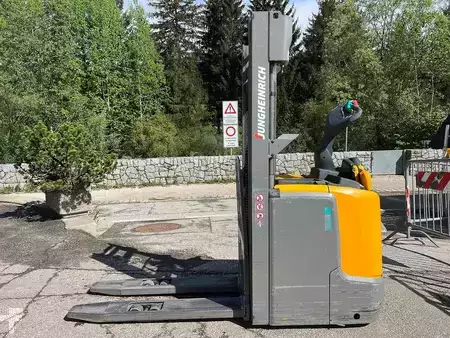 Fahrerstandstapler 2019  Jungheinrich ERC 212 - 430DZ (5)
