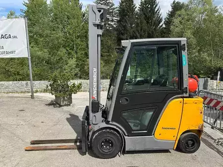 Treibgasstapler 2023  Jungheinrich TFG 320s - 650DZ (2)