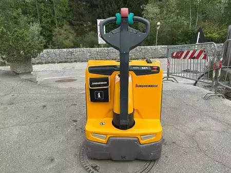 Porta-paletes elétrico 2019  Jungheinrich EJE C20 (3)