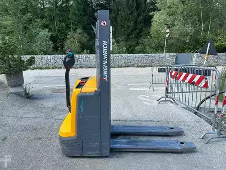 Stoccatori 2019  Jungheinrich EJC 110 - 250ZT (2)