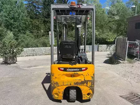 Carrelli elettrici 3 ruote 2016  Jungheinrich EFG 113 - 500DZ (3)