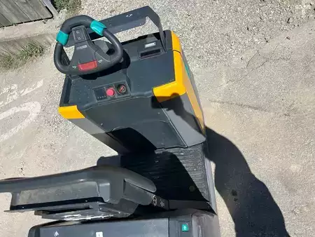 VZV s plošinou pro řidiče 2017  Jungheinrich ECE 225 HP - 2400mm (6)