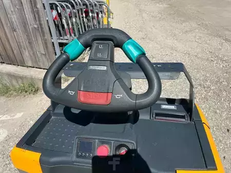 VZV s plošinou pro řidiče 2017  Jungheinrich ECE 225 HP - 2400mm (7)
