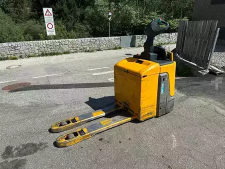 Stoccatori uomo a piedi 2019  Jungheinrich ERE 120 (4)