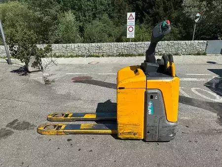 Stoccatori uomo a piedi 2019  Jungheinrich ERE 120 (5)