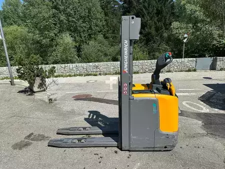 Stacker de condutor em pé 2019  Jungheinrich ERC 212 - 430DZ (5)