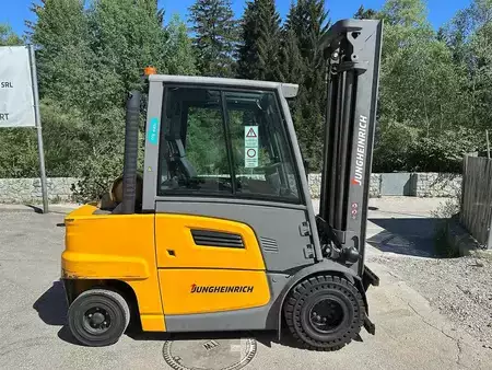 Treibgasstapler 2022  Jungheinrich TFG 435s - 400ZT (5)