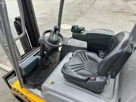 Carrelli elettrici 4 ruote 2019  Jungheinrich EFG 320 - 470DZ (7)