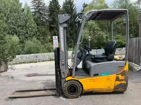 Eléctrico - 3 rodas 2017  Jungheinrich EFG 115 - 450DZ (2)