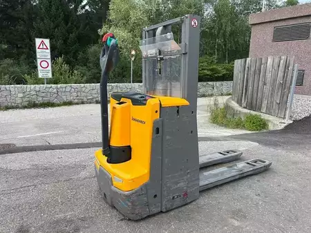 Pallet Stackers 2021  Jungheinrich EJD 120 - 201ZT (1)