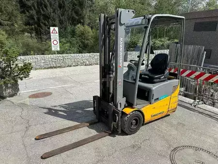 Carrelli elettrici 3 ruote 2020  Jungheinrich EFG 113 - 330ZZ (1)