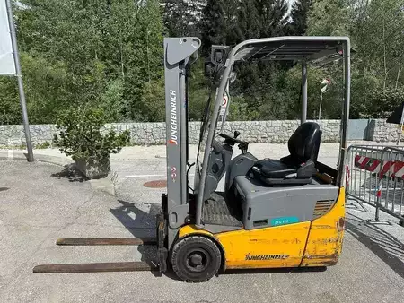 Carrelli elettrici 3 ruote 2020  Jungheinrich EFG 113 - 330ZZ (2)