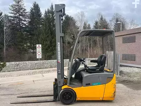 Eléctrico - 3 rodas 2018  Jungheinrich EFG 115 - 650DZ (2)