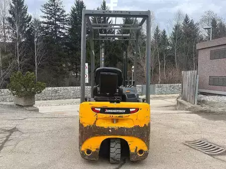 Eléctrico - 3 rodas 2019  Jungheinrich EFG 115 - 330ZZ (3)
