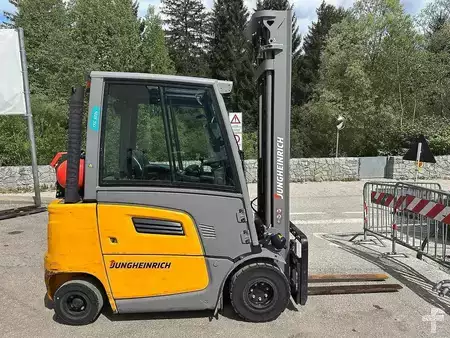 Carrelli elevatori GPL 2023  Jungheinrich TFG 320s - 650DZ (5)
