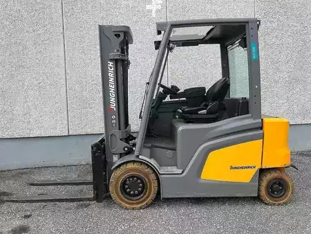 Carrelli elettrici 4 ruote 2024  Jungheinrich EFG 430 - 470DZ (2)