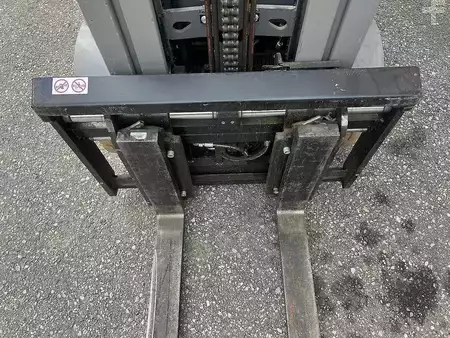 Carrelli elettrici 4 ruote 2024  Jungheinrich EFG 430 - 470DZ (6)
