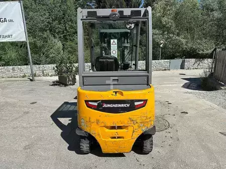 Carrelli elettrici 4 ruote 2020  Jungheinrich EFG 425k - 440DZ (3)