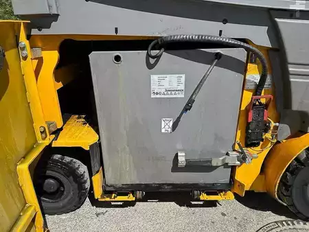 Carrelli elettrici 4 ruote 2020  Jungheinrich EFG 425k - 440DZ (9)