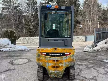 Carrelli elettrici 4 ruote 2020  Jungheinrich EFG 320 - 464DZ (3)