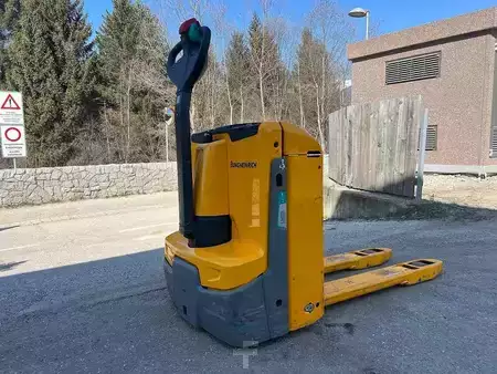 Electric Pallet Trucks 2024  Jungheinrich EJE 114 (1)