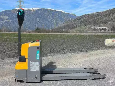 Elektrische palletwagens 2021  Jungheinrich EJE M15i (2)